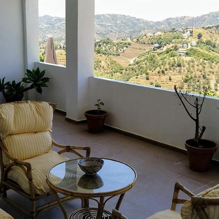 La Casa De Villena Фригиляна Екстериор снимка