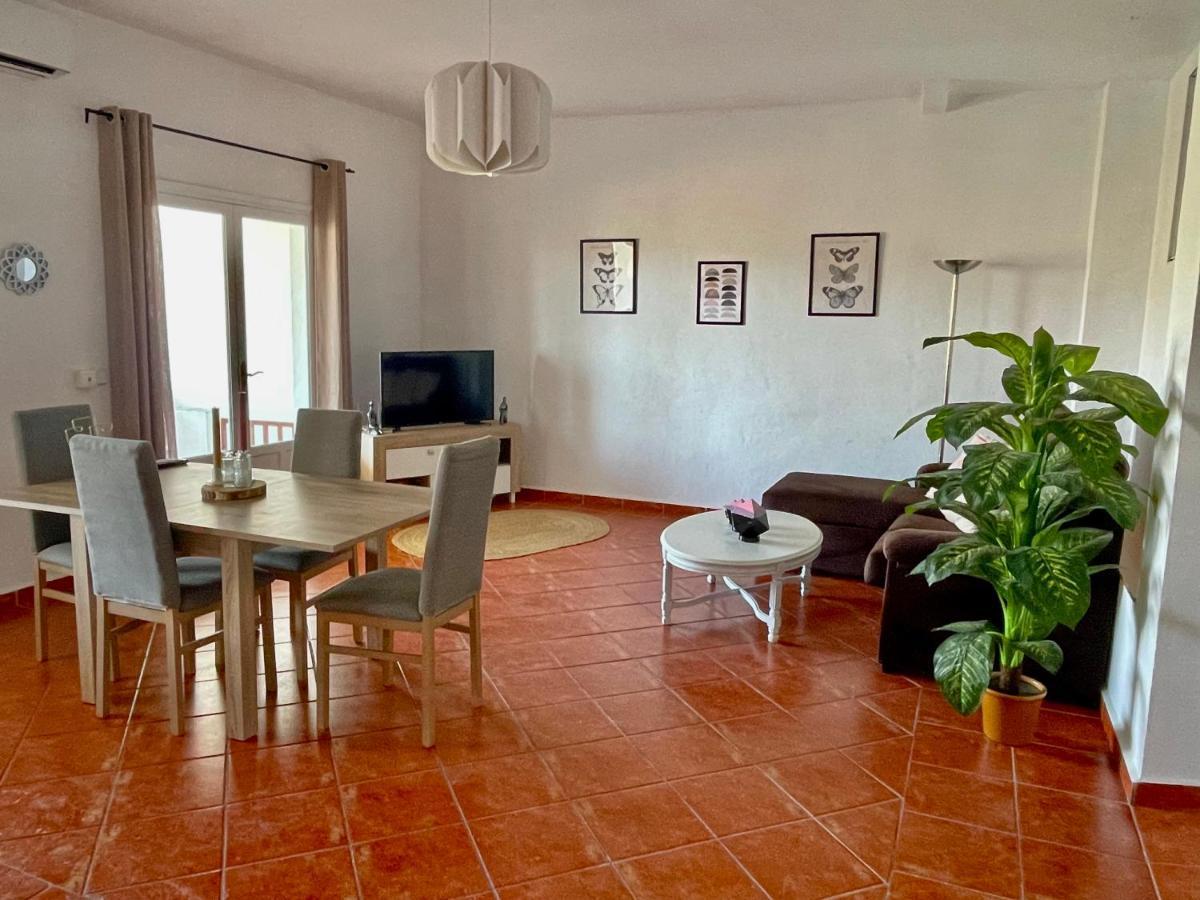 La Casa De Villena Фригиляна Екстериор снимка